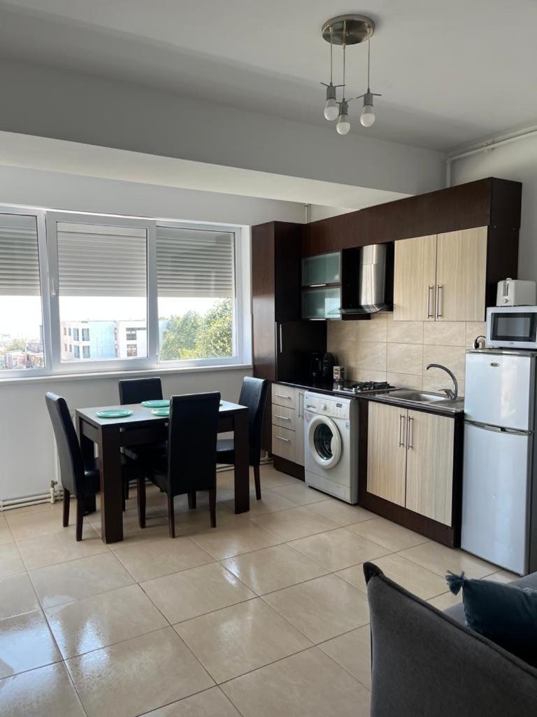 Fratellyvibe Mamaia Apartamento Exterior foto