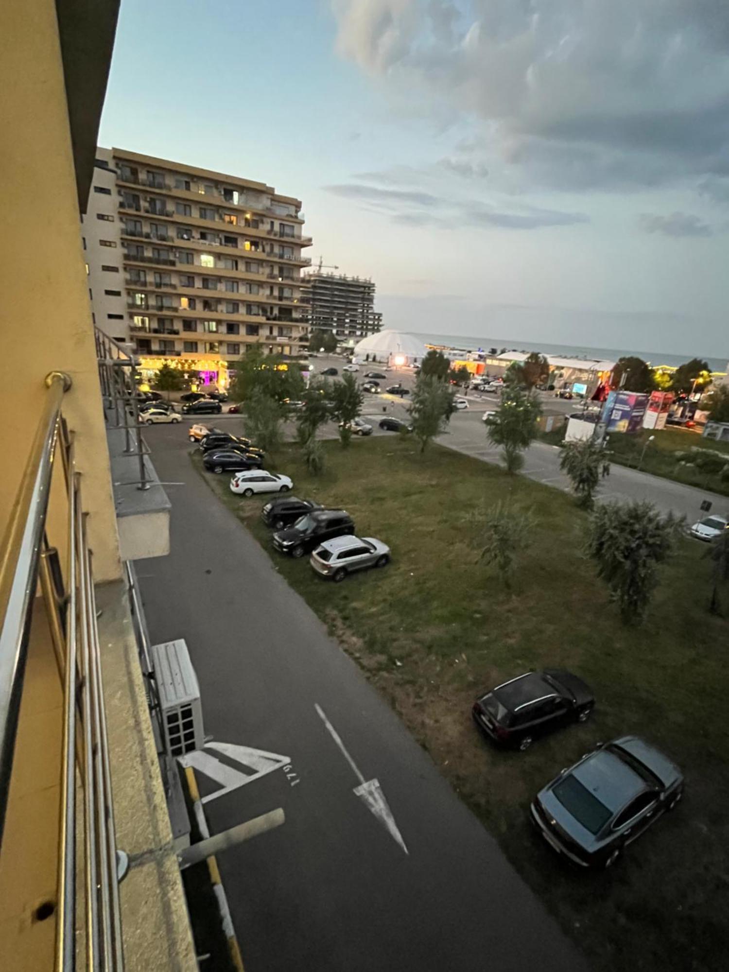 Fratellyvibe Mamaia Apartamento Exterior foto