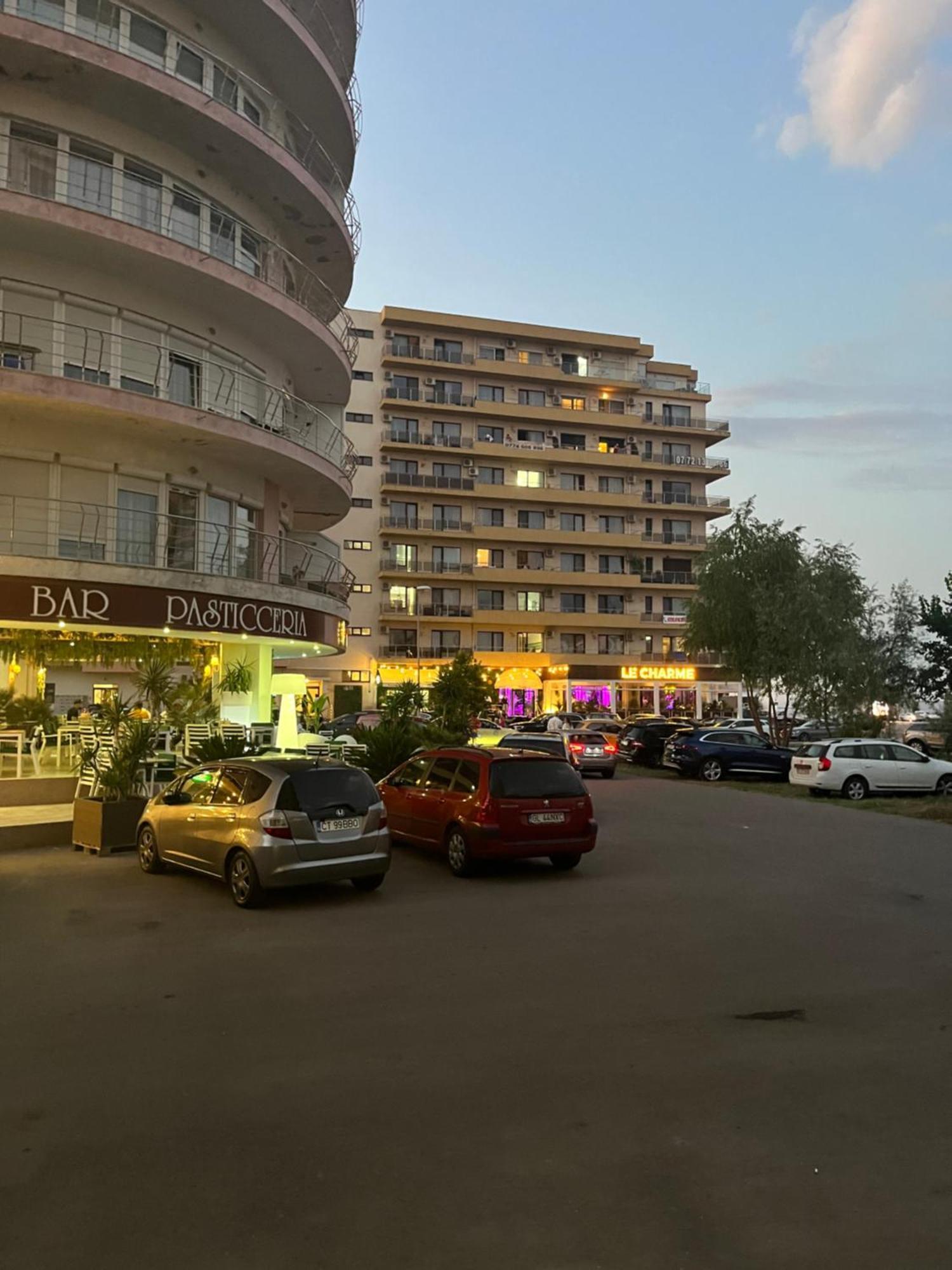 Fratellyvibe Mamaia Apartamento Exterior foto